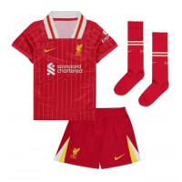 Maglie da calcio Liverpool Alexander-Arnold #66 Prima Maglia Bambino 2024-25 Manica Corta (+ Pantaloni corti)